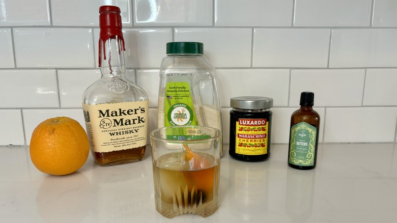 Old-fashioned with ingredients