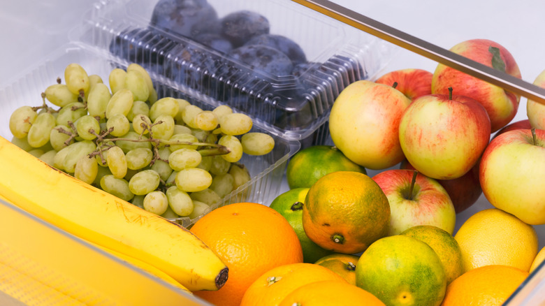 Fridge drawer full of fruit