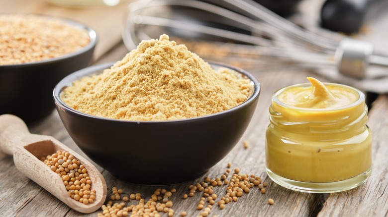 Mustard seeds, powder, and condiment