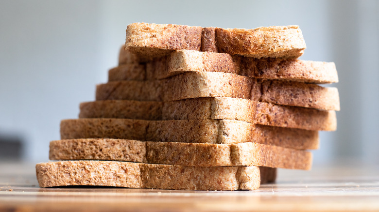 Sandwich bread in slices