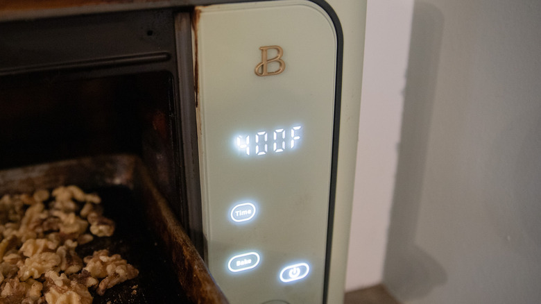 Oven set to correct temperature