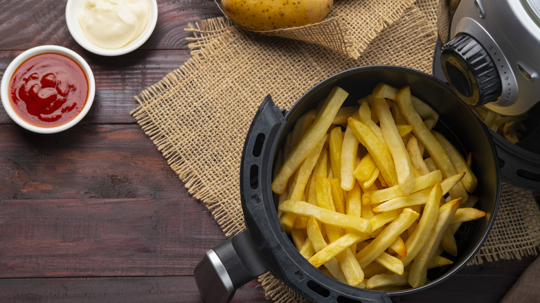 French fries in air fryer