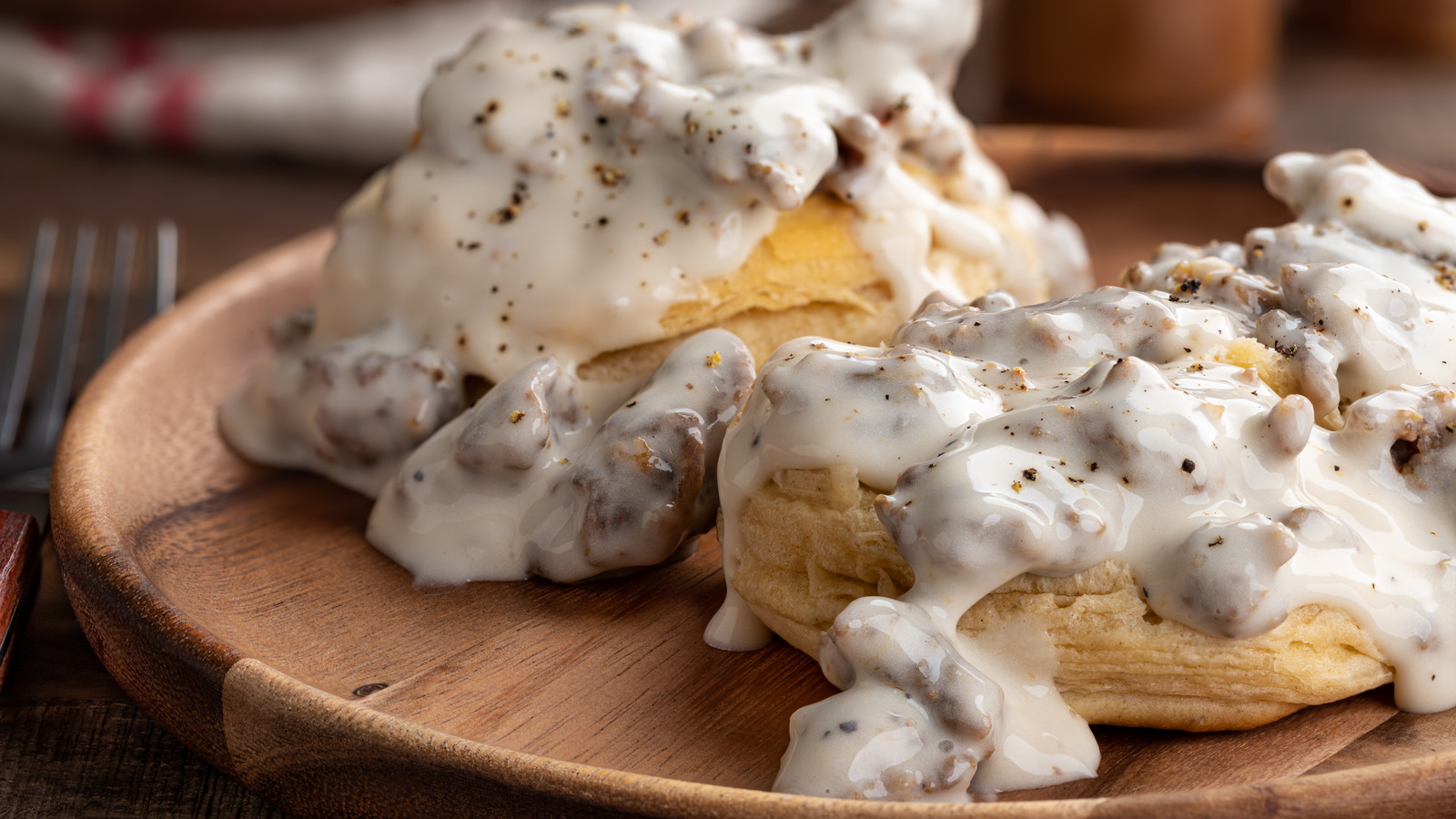 How You Can Make Canned Sausage Gravy Taste Restaurant-Worthy