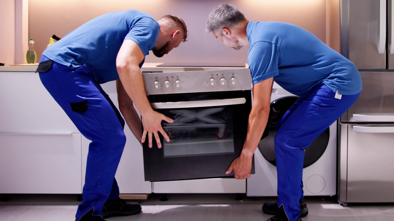 Oven delivery with professional movers.