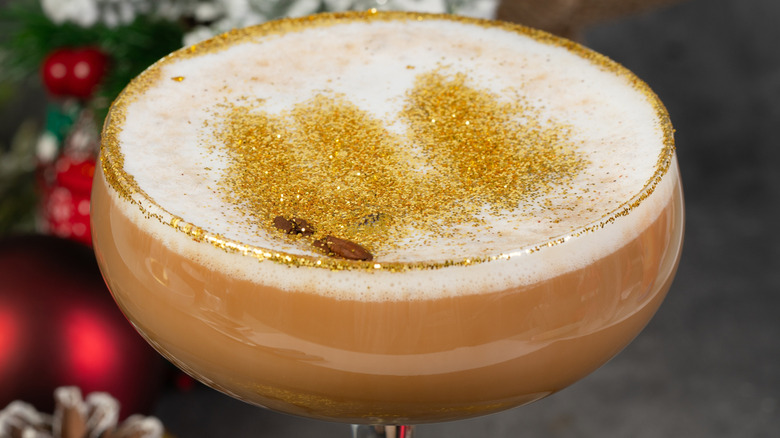 Coffee cocktail with edible glitter