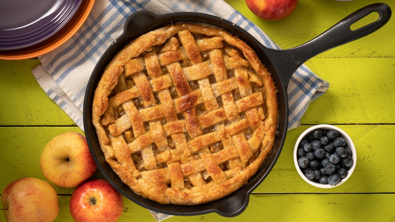 Apple pie in skillet