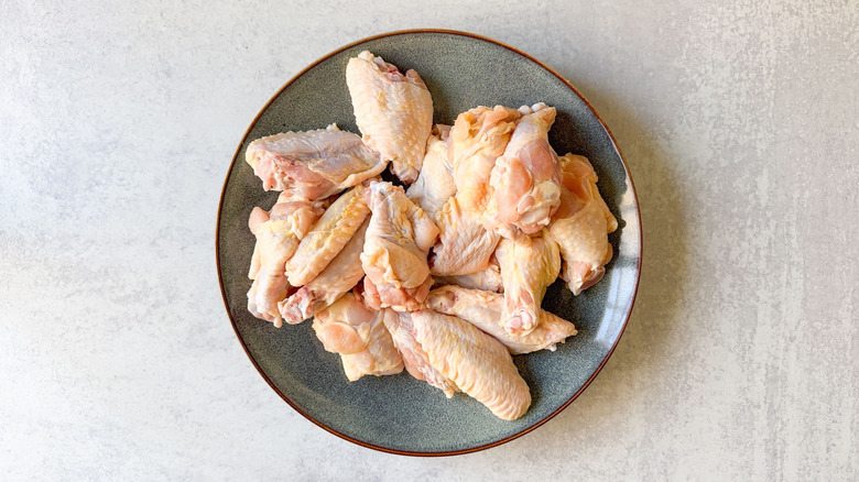 Chicken wings on large round platter