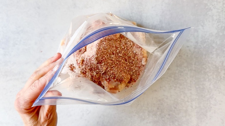Chicken wings in ziplock bag with dry rub
