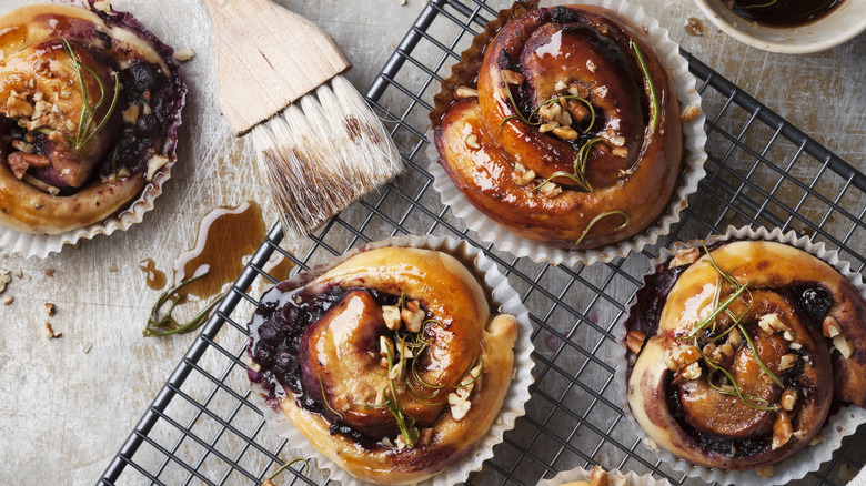 Cinnamon buns on cooling rack