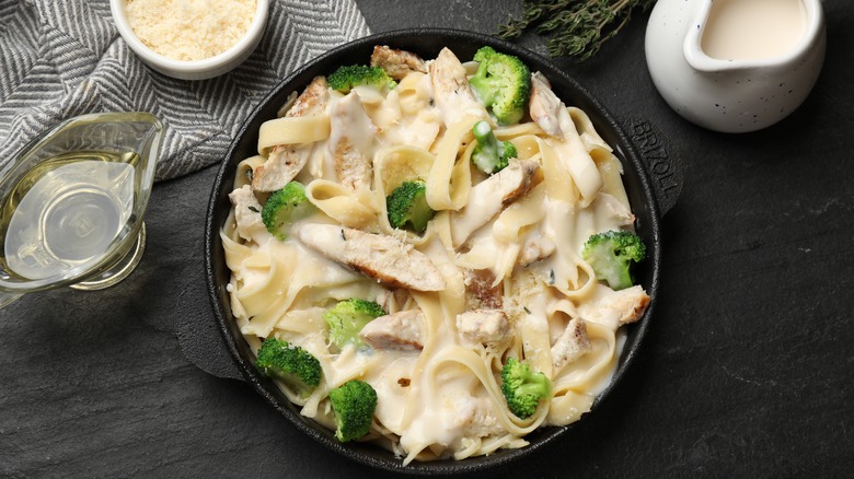 Fettucine Alfredo with chicken