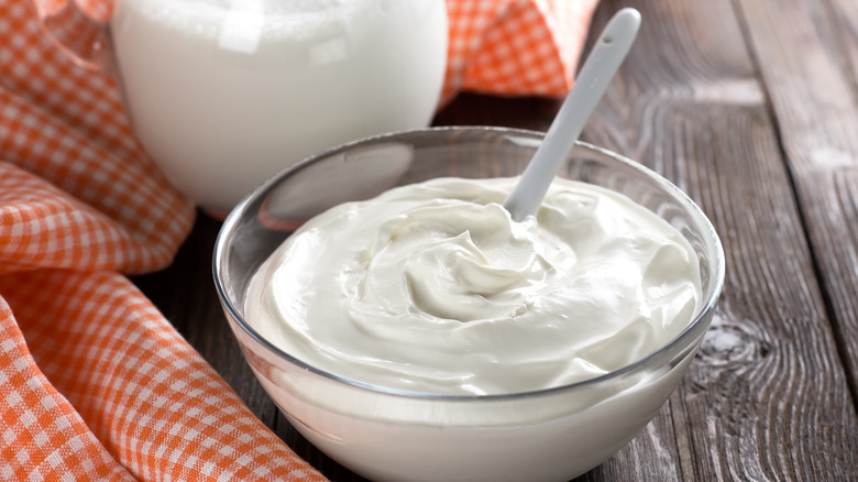 bowl of sour cream