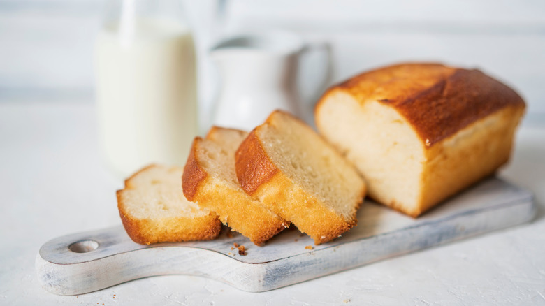 Sliced pound cake on board