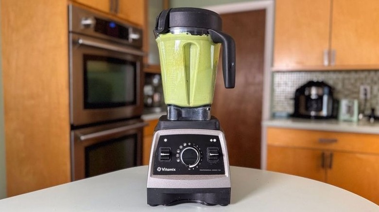 Matcha pistachio popsicle mix in blender