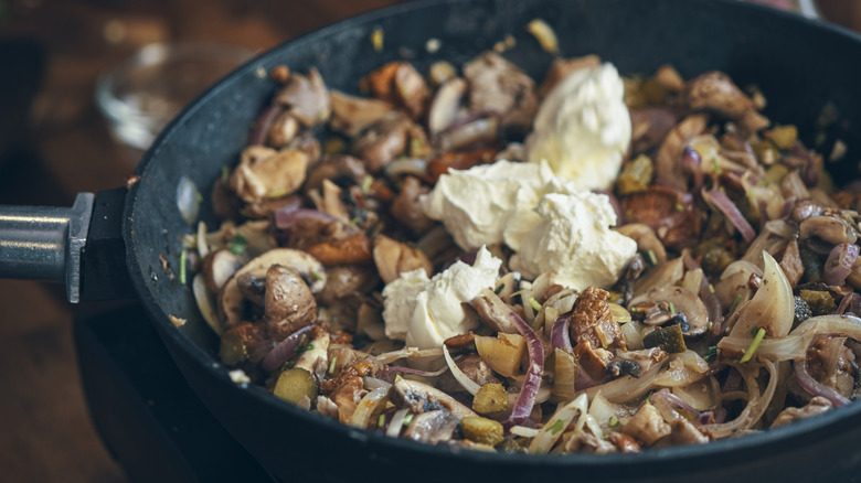 Sour cream in beef Stroganoff