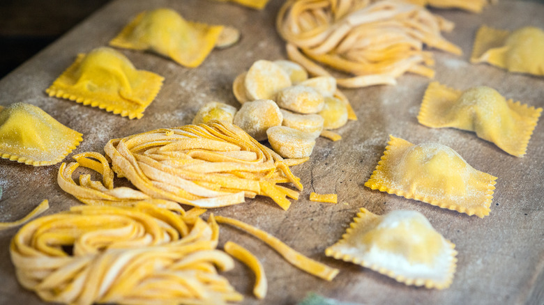 different types of fresh pasta