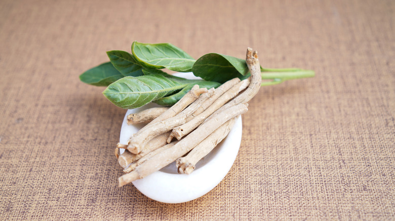 Ashwagandha dry root