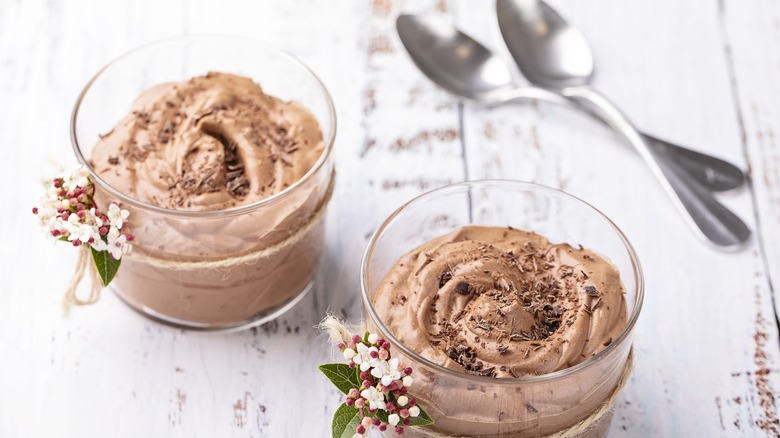 chocolate pudding in glass cups