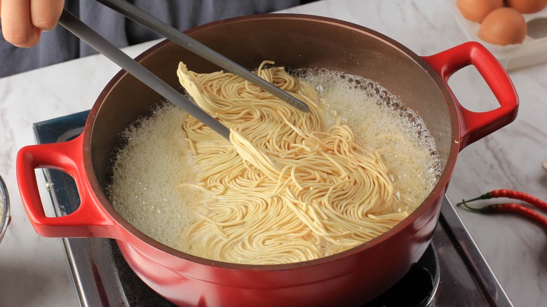 boiling noodles