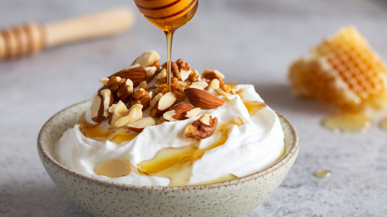 Greek yogurt with honey