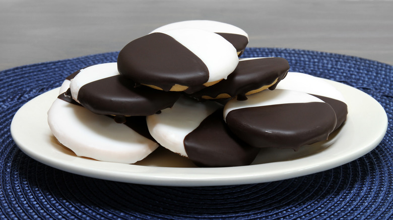 Plate of black and white cookies