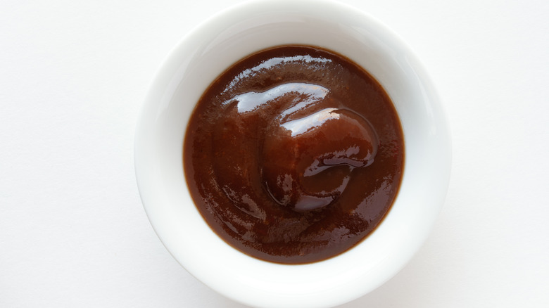 Steak sauce in a bowl