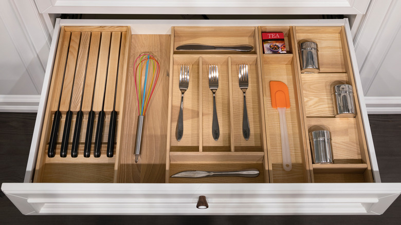 Well-organized kitchen drawer