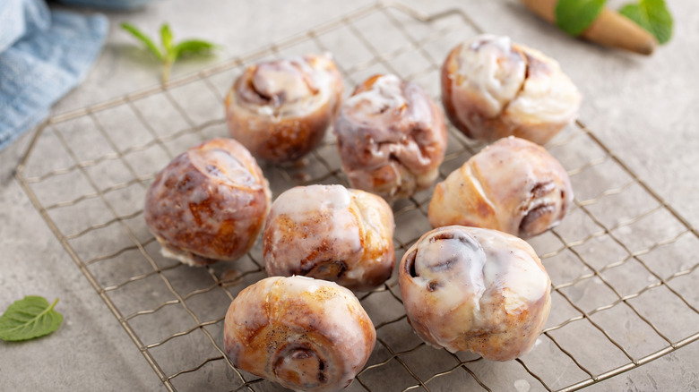 bite sized cinnamon rolls on rack