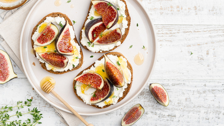 ricotta cheese on toast with figs