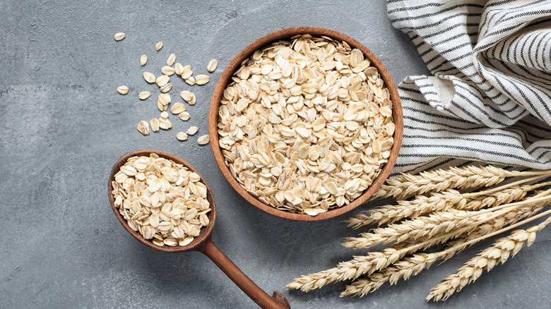 Bowl of rolled oats