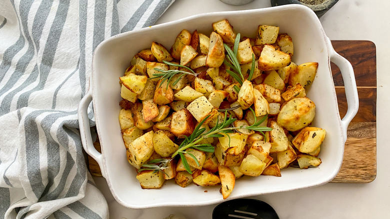 potatoes in serving dish