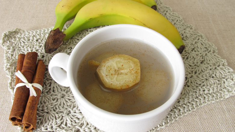 banana tea with cinnamon