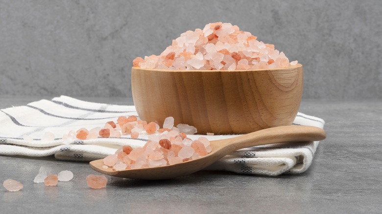 Bowl of Himalayan pink salt