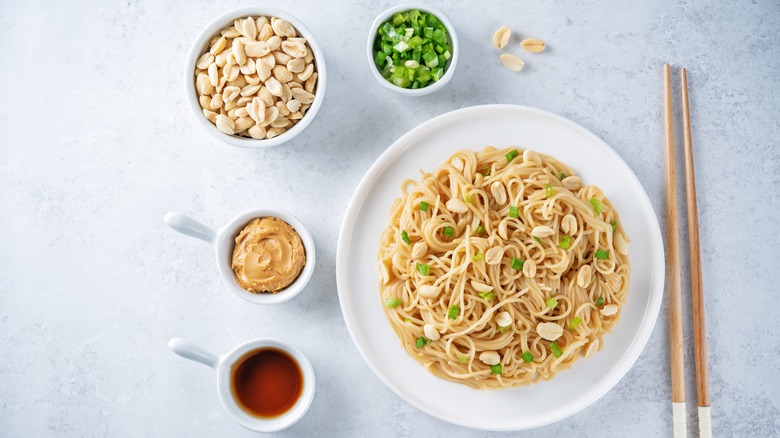 noodles with peanuts on side