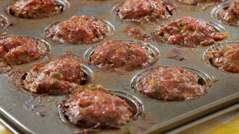 Mini meatloaf pans