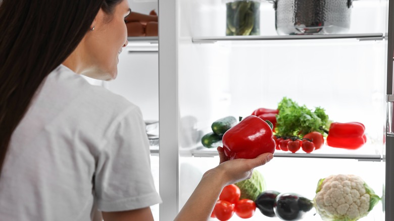 bell peppers in fridge