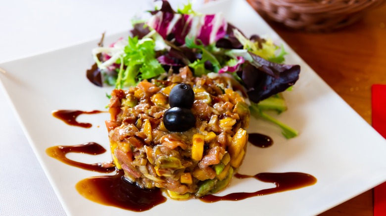 Smoked salmon tartare with microgreens