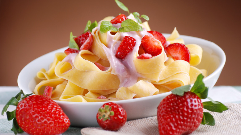 Pasta with strawberries and cream