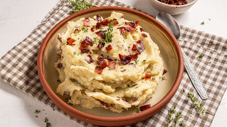 bacon mashed potatoes on plate