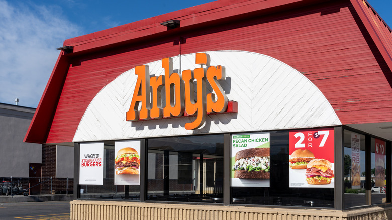 Arby's restaurant sign