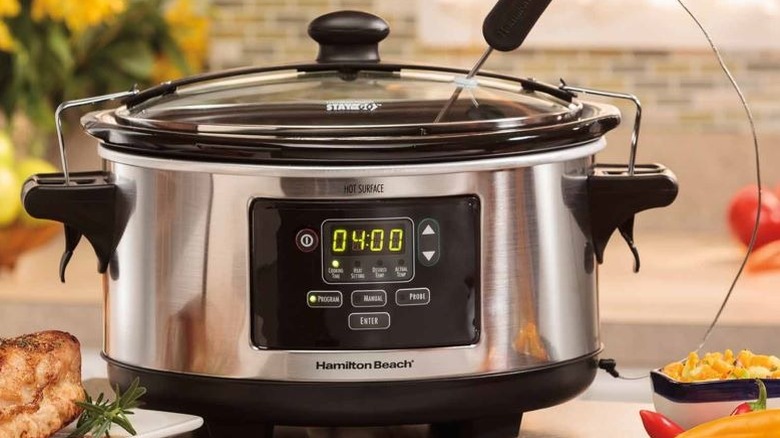 Close-up of Hamilton Beach Set & Forget 6 Qt. Programmable Slow Cooker