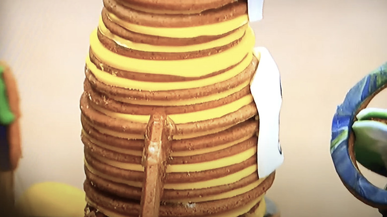 Enwezor's cake with store-bought fondant