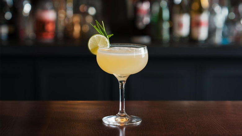 classic lime Daiquiri on bar counter