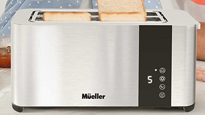 Mueller UltraToast 4-slice toaster