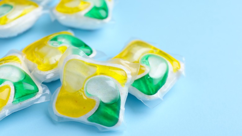 Yellow and green dishwasher pods