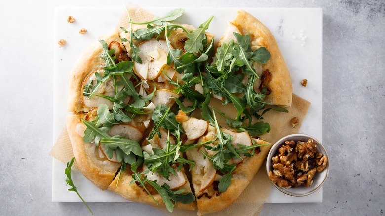 Pears on pizza