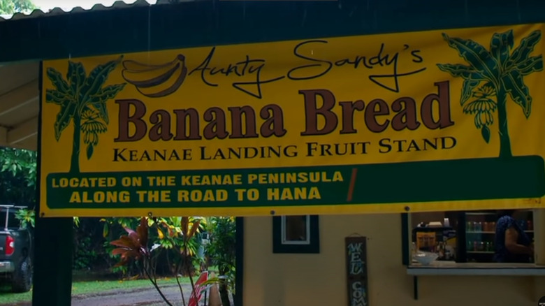 Aunt Sandy's Banana Bread storefront sign 