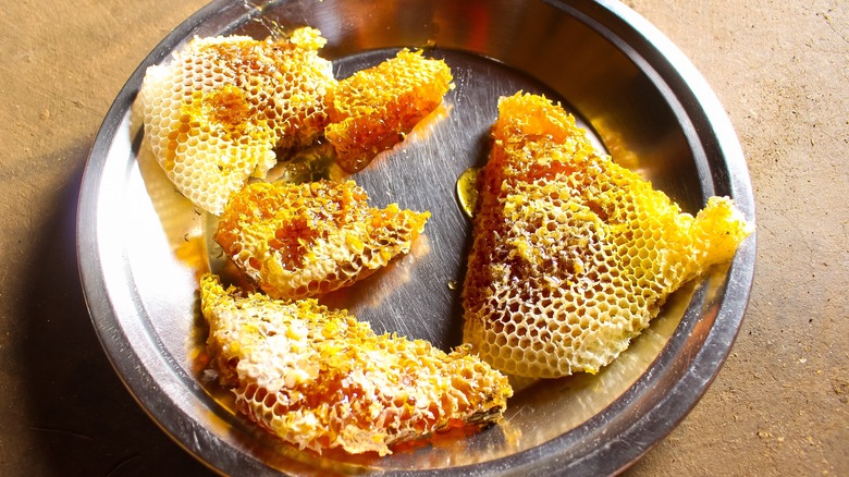 Mad honeycomb in a bowl