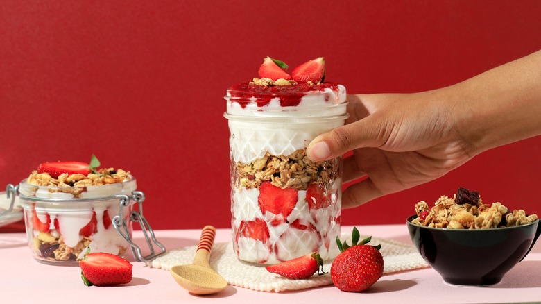 Strawberry yogurt parfait