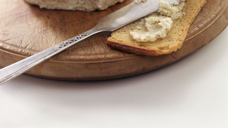 Black pepper Boursin cheese and crisp bread