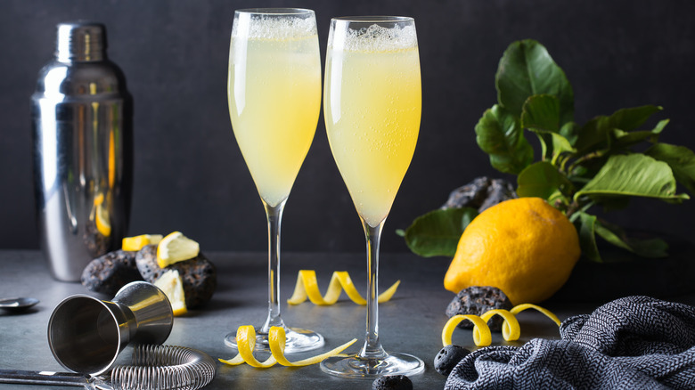 French 75 cocktails with lemon